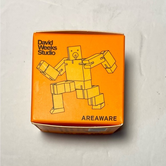 NIB Areaware Cubebot Micro (Orange) NEW IN BOX with Insert Made Of Wood/… - Picture 5 of 9